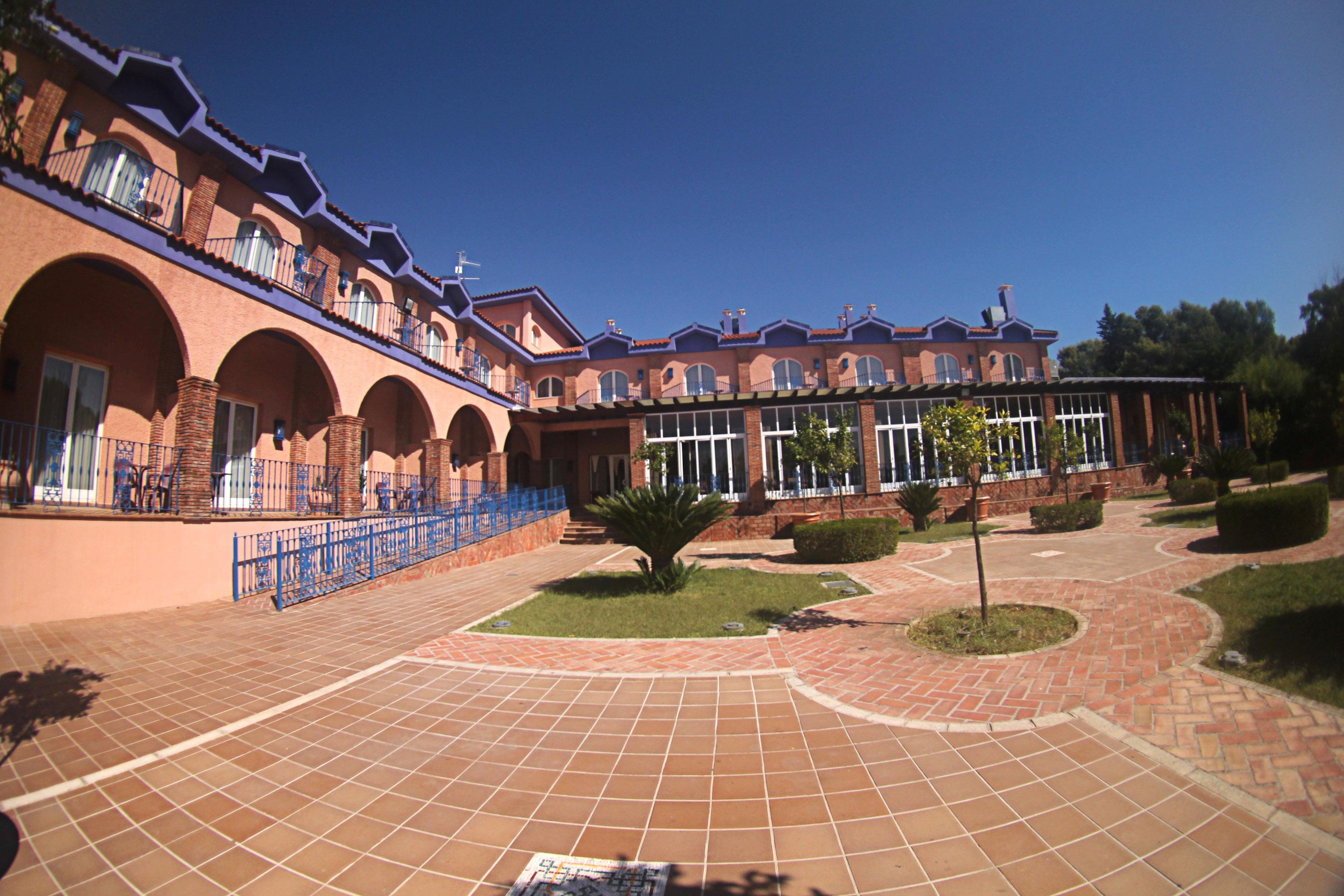 Hotel Fuente Las Piedras Cabra Eksteriør billede
