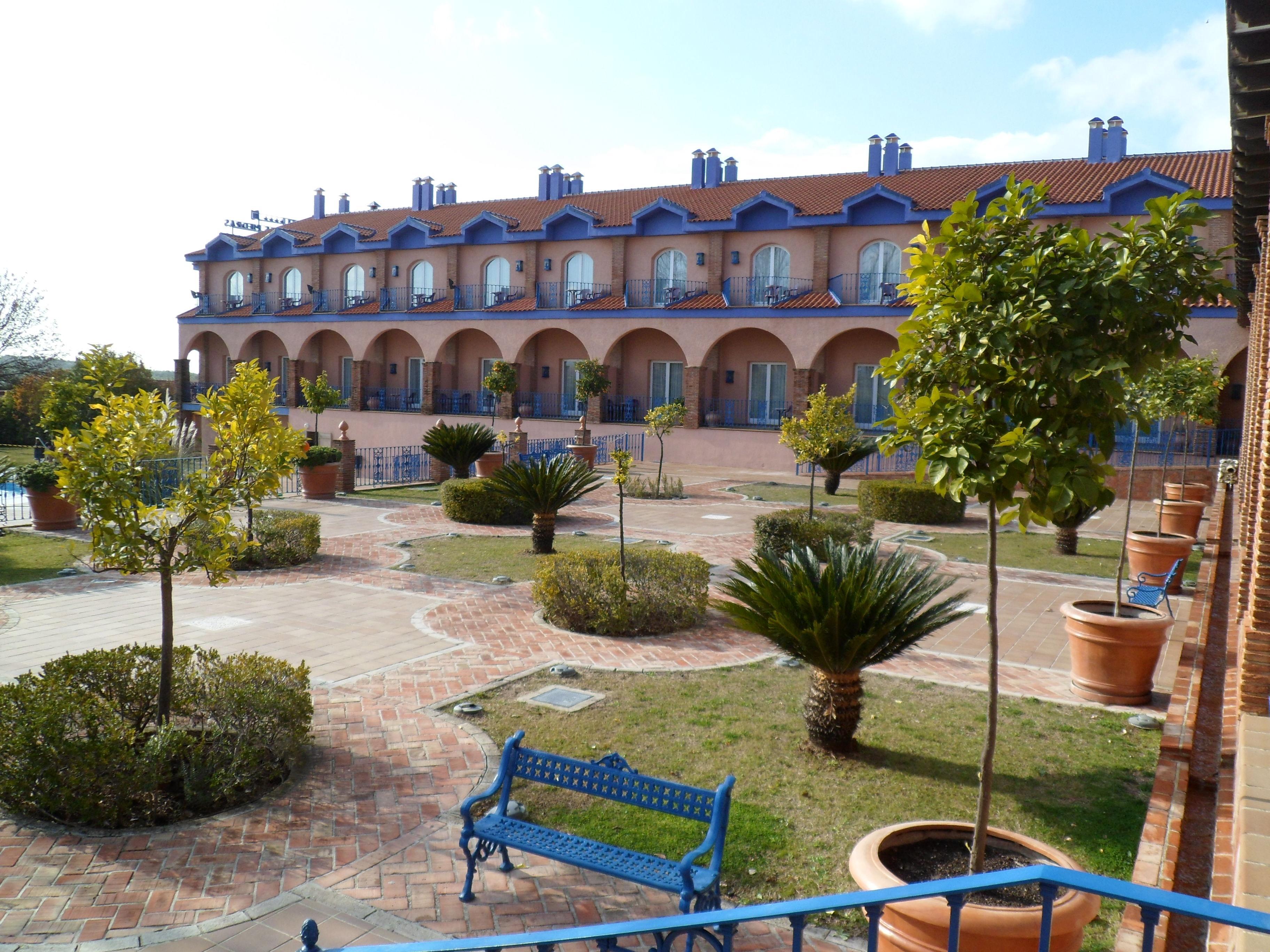 Hotel Fuente Las Piedras Cabra Eksteriør billede