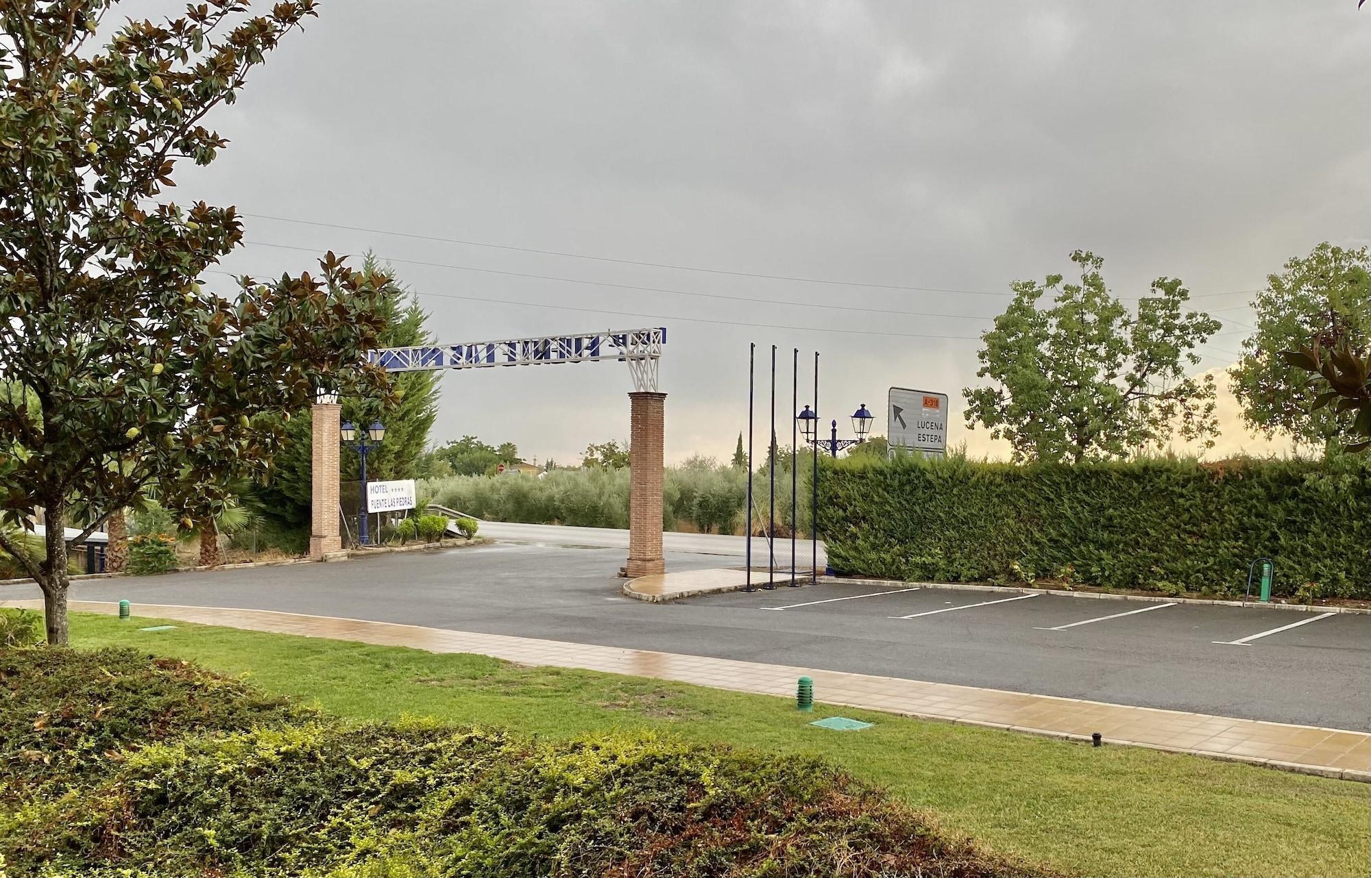Hotel Fuente Las Piedras Cabra Eksteriør billede