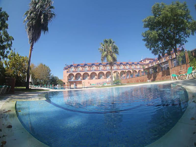 Hotel Fuente Las Piedras Cabra Eksteriør billede